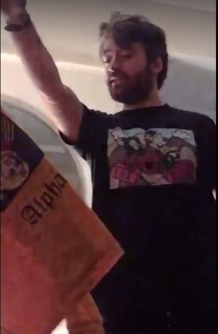 Oliver Heldens Shows Bizarre Creation – Claims He Went “Banana”