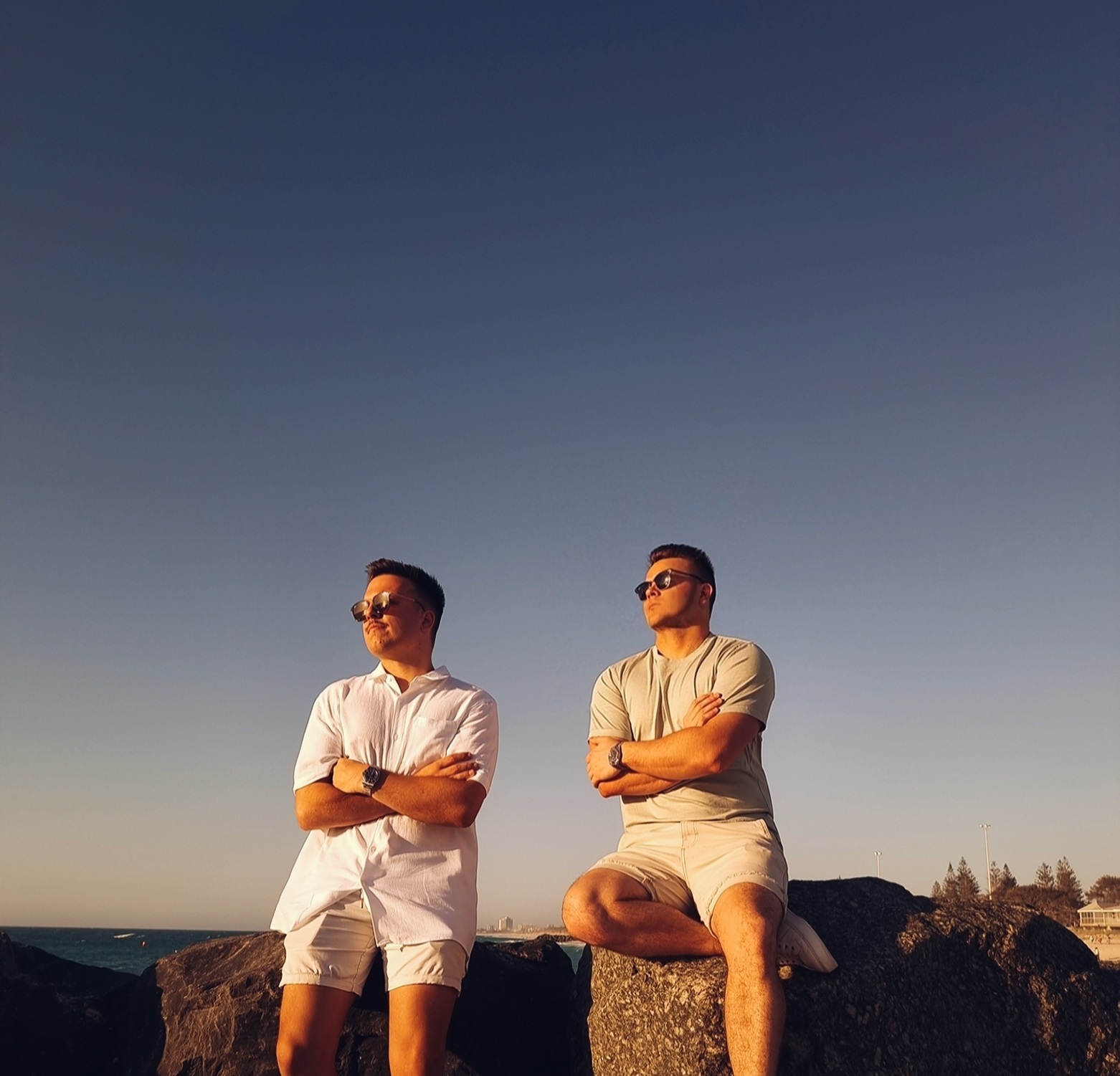 MOMENTO – THE SOUND OF SUNSET