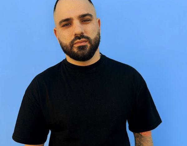 Aruxia Drops Hypnotic New Tech House Single Mademoiselle